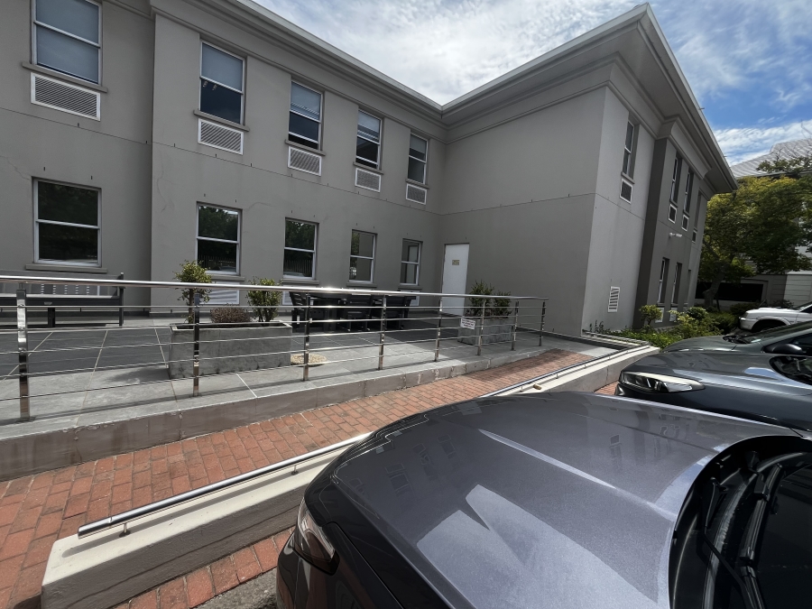 To Let commercial Property for Rent in Rosenpark Western Cape